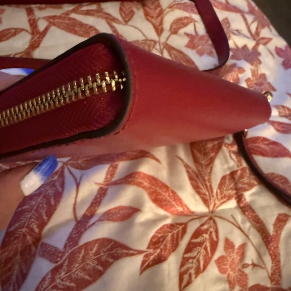 Michael Kors Mercer Leather Tote & wallet - Picture 16 of 16